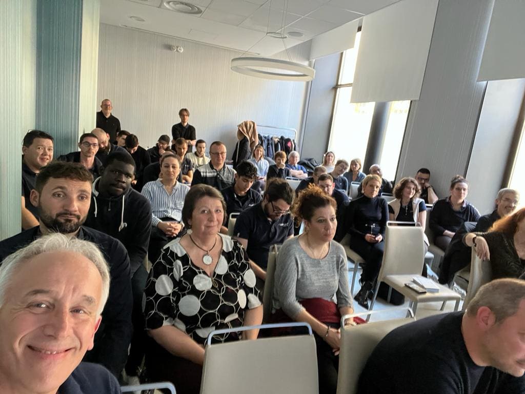 kickoff-2024 ClariLog-groupe avec Edgar-Grospiron